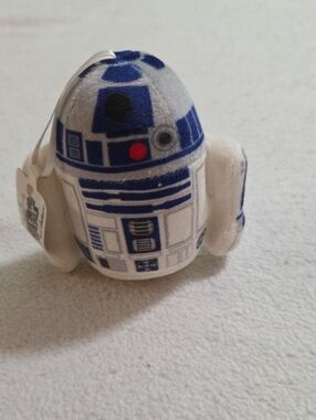 NWT HALLMARK STAR WARS R2D2 ORNAMENT